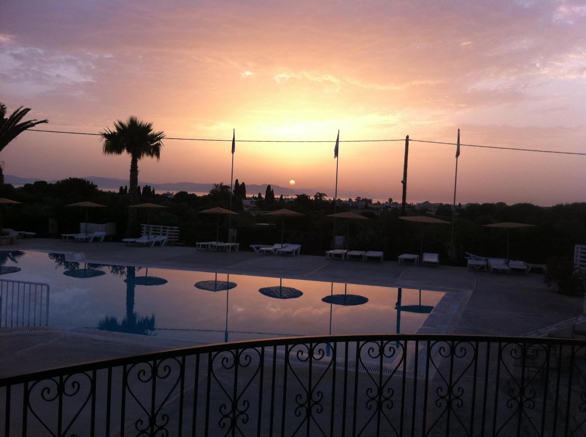 Ampavris Family Apartments Kos Town Luaran gambar