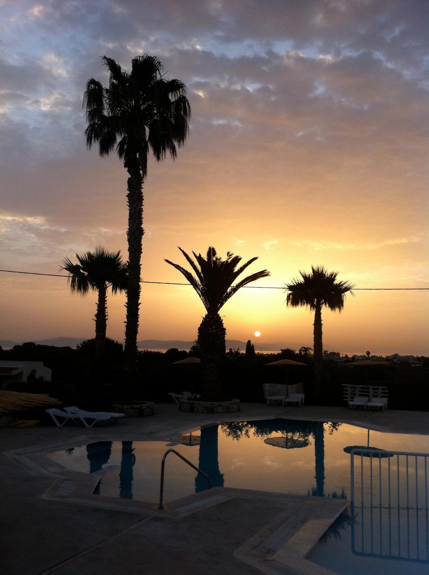 Ampavris Family Apartments Kos Town Luaran gambar