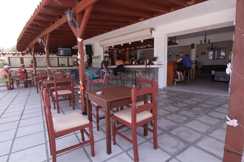 Ampavris Family Apartments Kos Town Luaran gambar