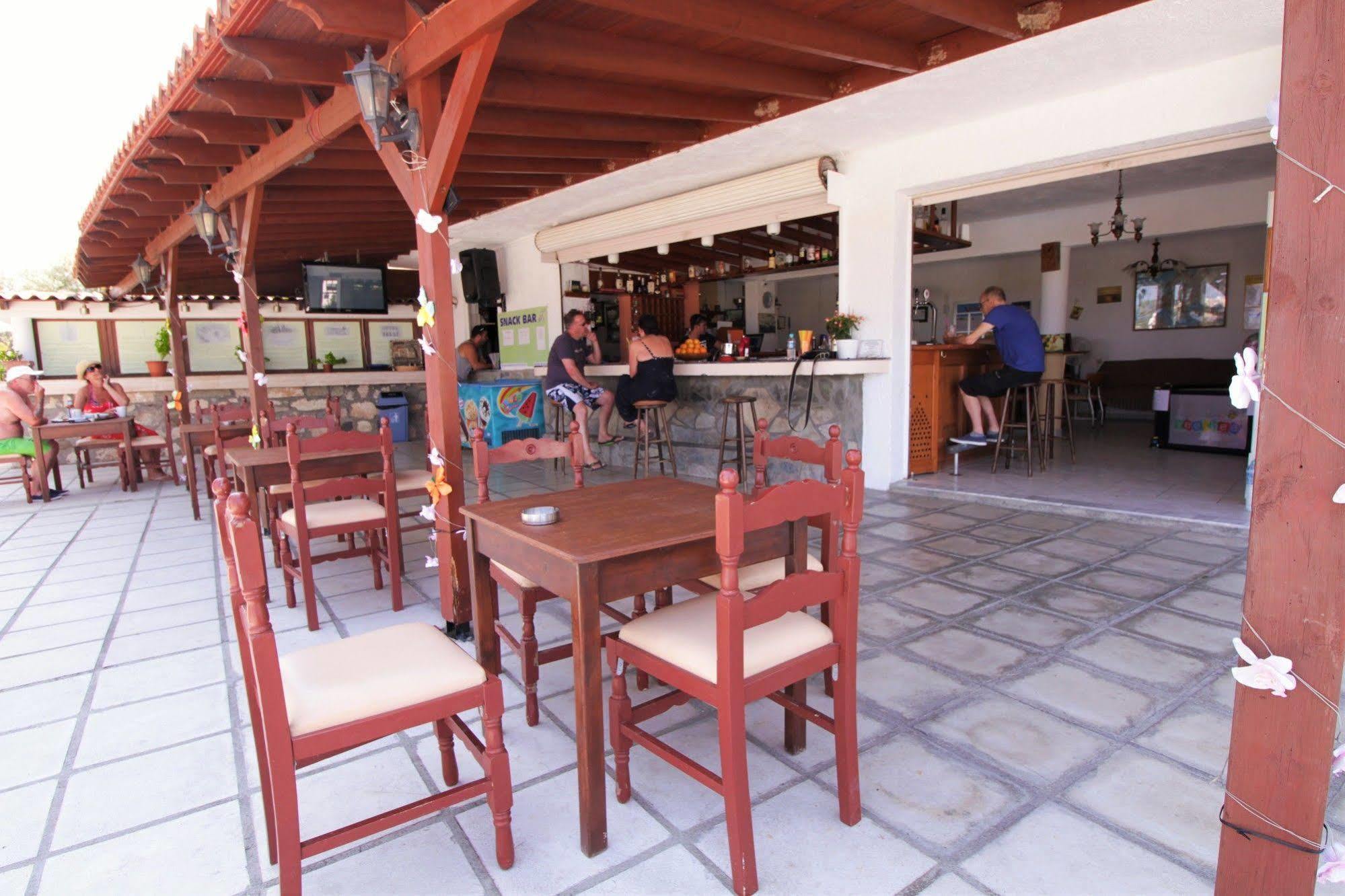Ampavris Family Apartments Kos Town Luaran gambar