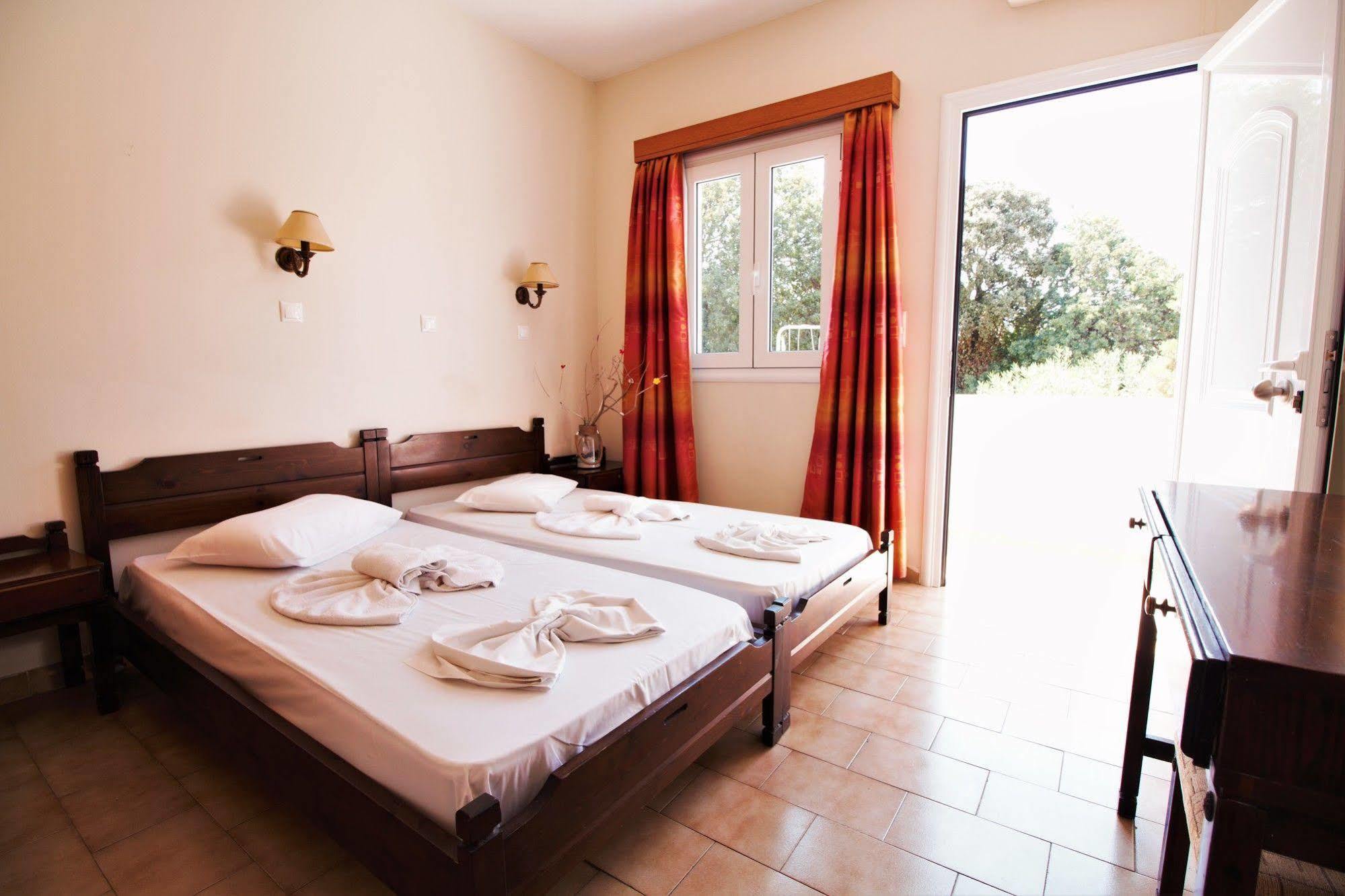 Ampavris Family Apartments Kos Town Luaran gambar